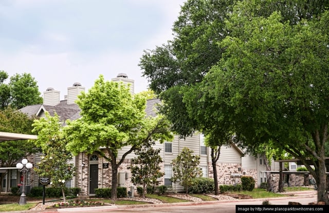 Plano Park Townhomes - 18